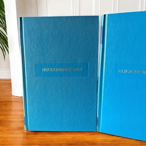 Best Loved Classics – Set of 3 Illustrated Hardcover Books (1950s Reprints) - Picture 3 of 16